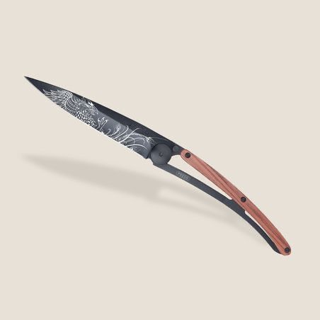 Deejo coltello serramanico con decoro grifone